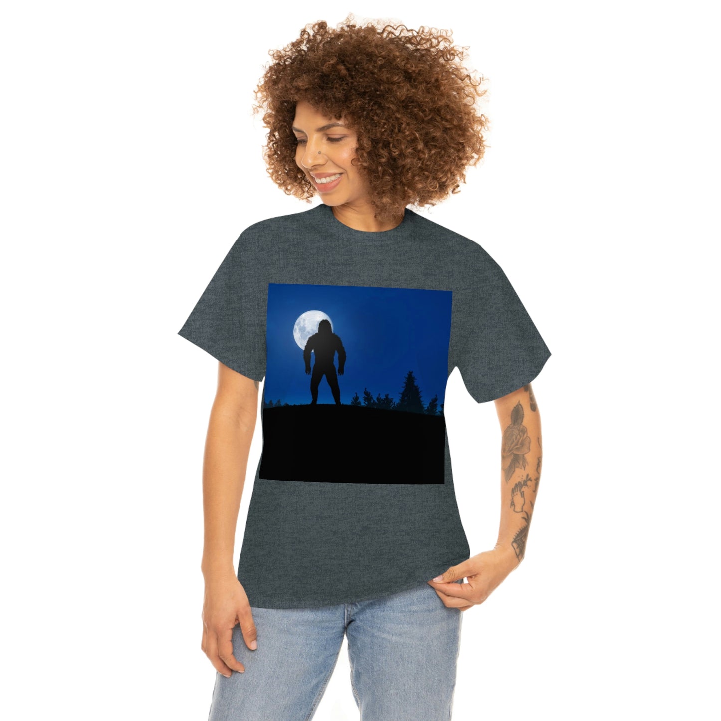 Moonlight stroll Bigfoot Unisex Heavy Cotton Tee