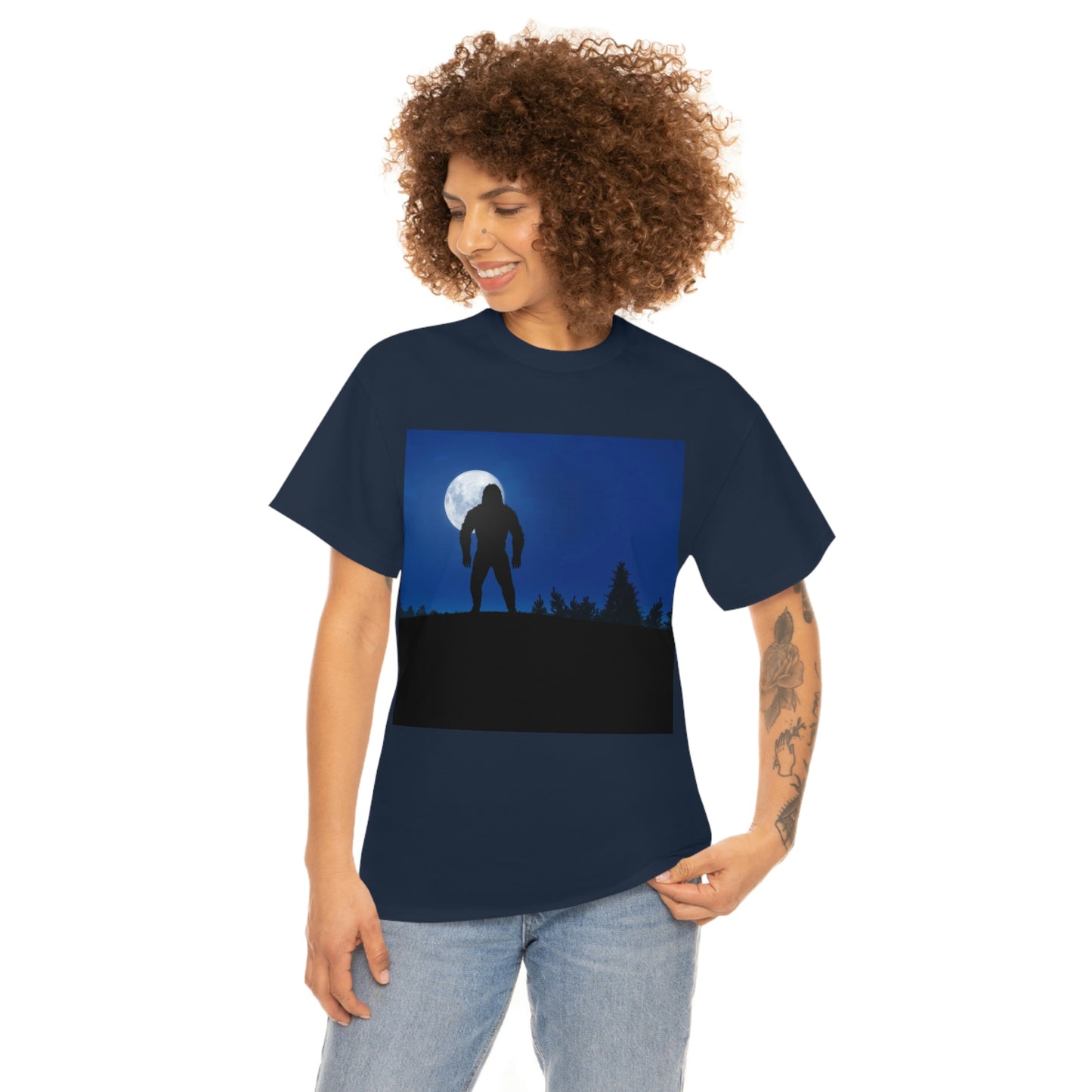 Moonlight stroll Bigfoot Unisex Heavy Cotton Tee