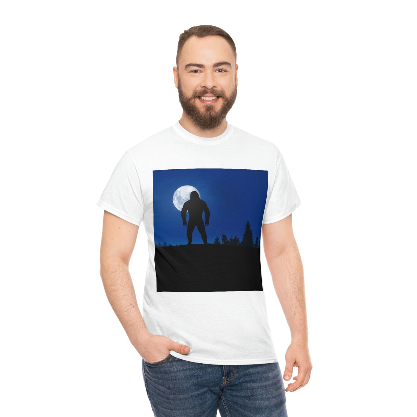 Moonlight stroll Bigfoot Unisex Heavy Cotton Tee